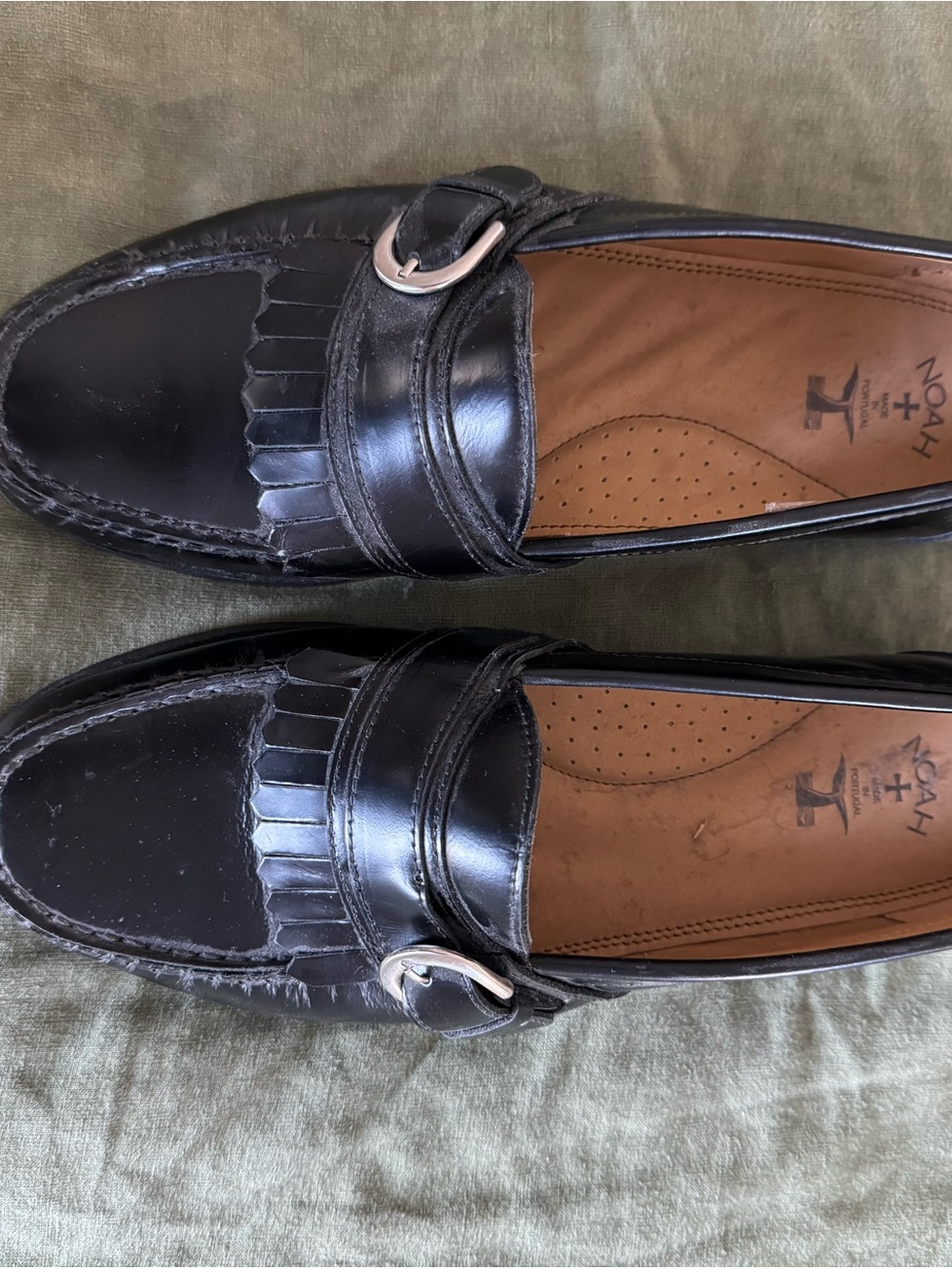 Men’s Black Leather Kiltie Buckle Loafers